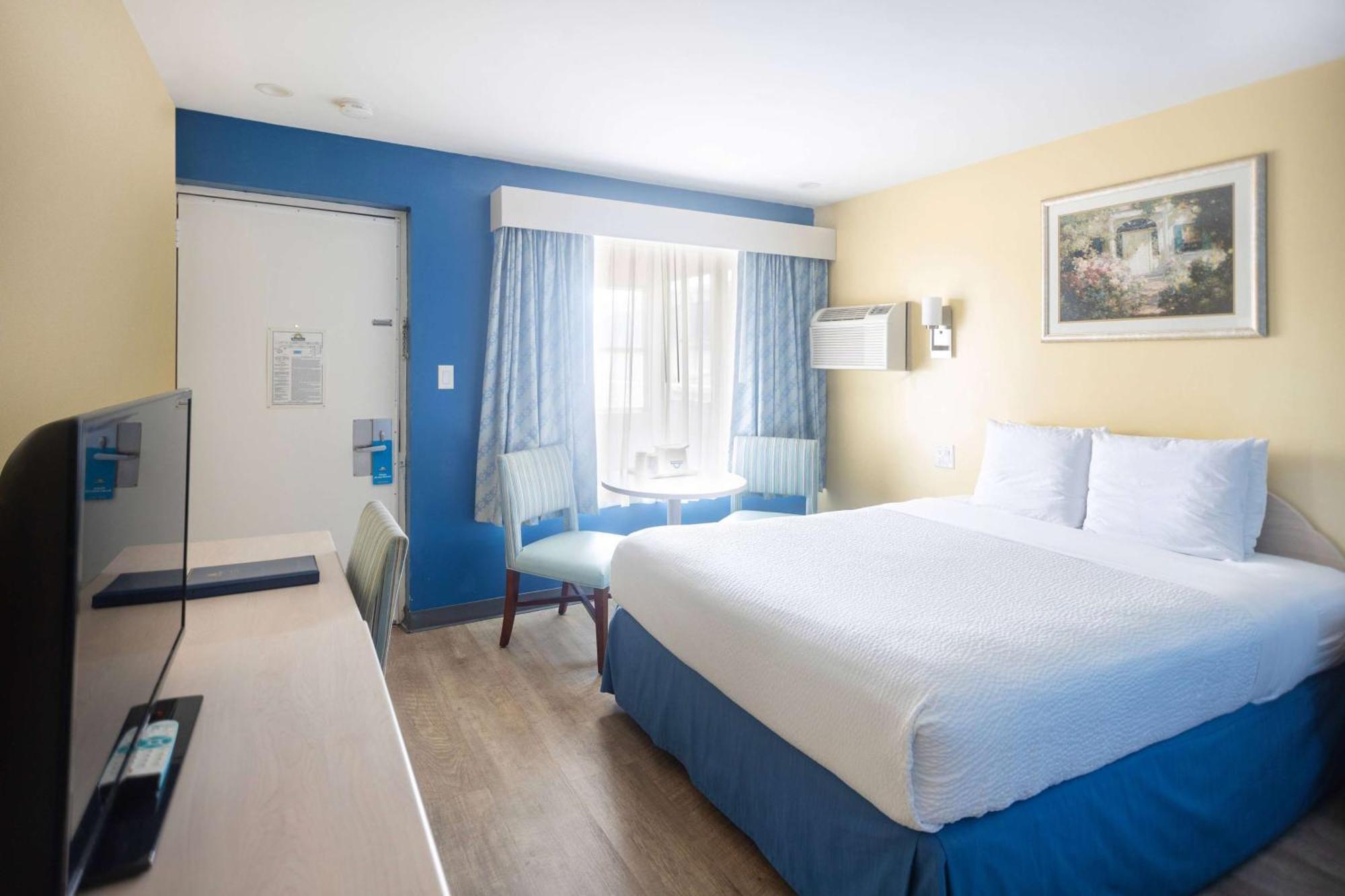 Days Inn By Wyndham Hicksville Long Island Εξωτερικό φωτογραφία