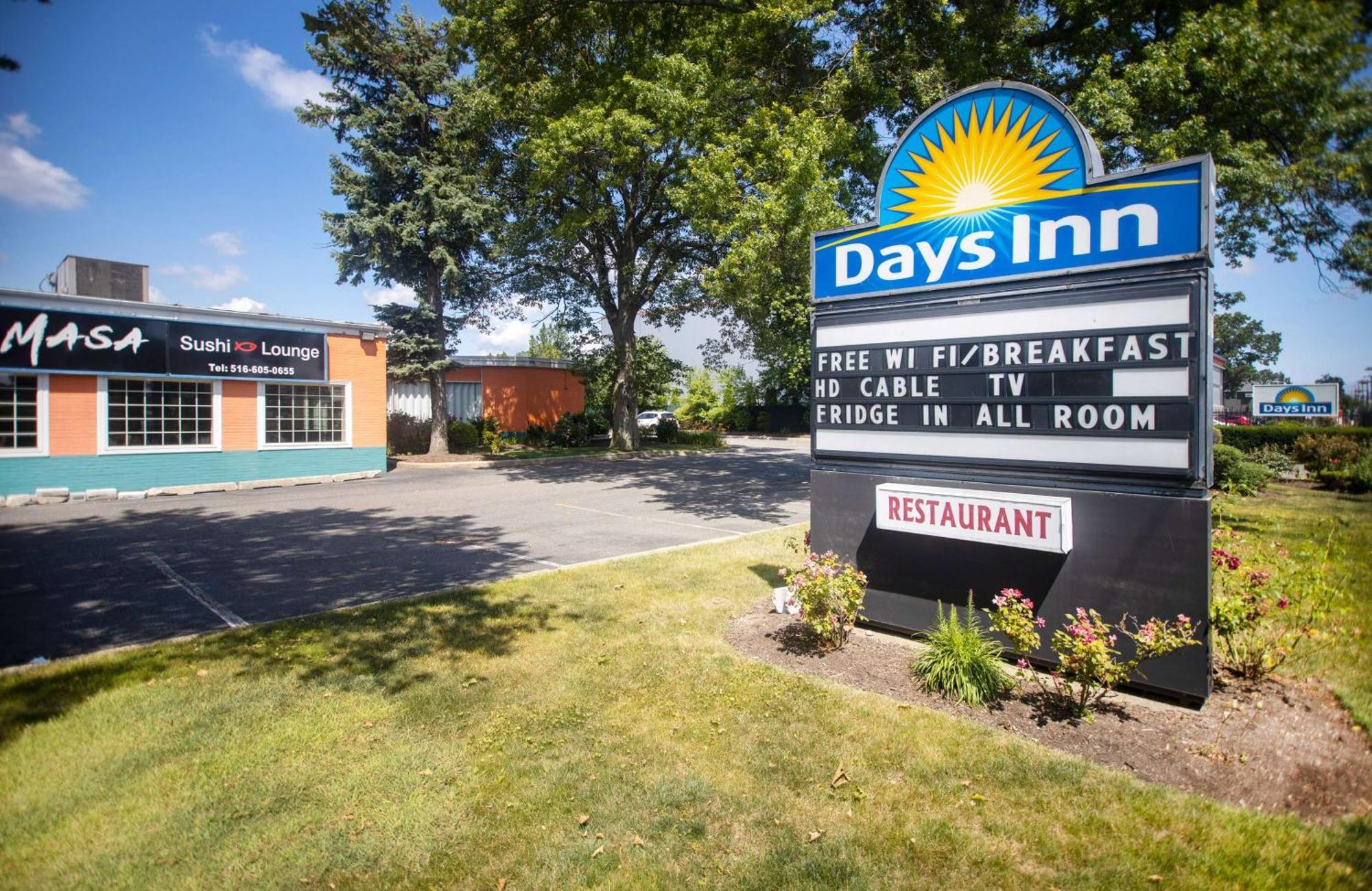 Days Inn By Wyndham Hicksville Long Island Εξωτερικό φωτογραφία